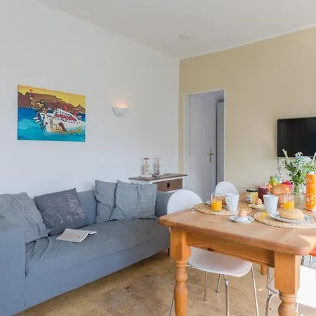Ferienwohnung Schmuckkastchen 2 شقة